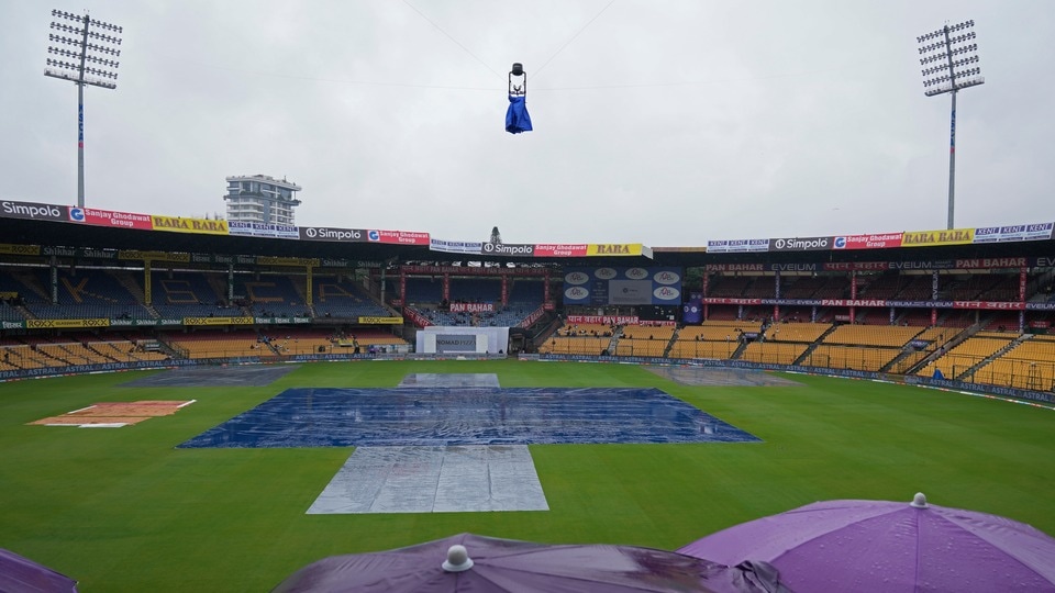 IND vs NZ 1st Test Highlights: बेंगलुरु में बारिश की वजह से पहले दिन का खेल हुआ रद्द, टॉस भी नहीं हो सका