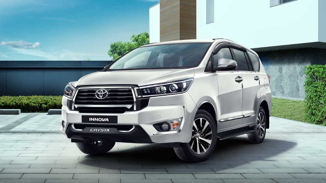 अब जल्दी होगी Toyota Innova Crysta की डिलीवरी, घट गया है वेटिंग पीरियड