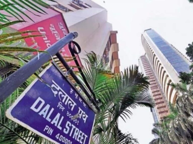 Share Market: सप्ताह के पहले दिन शेयर बाजार में तेजी, सेंसेक्स 445 अंक की तेजी के साथ बंद