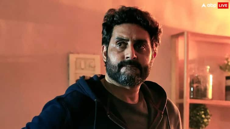 Abhishek Bachchan Gets angry As Comedian Jokes About Amitabh Bachchan कॉमेडियन ने पापा अमिताभ बच्चन का उड़ाया मजाक तो अभिषेक बच्चन को आया गुस्सा, कहा-